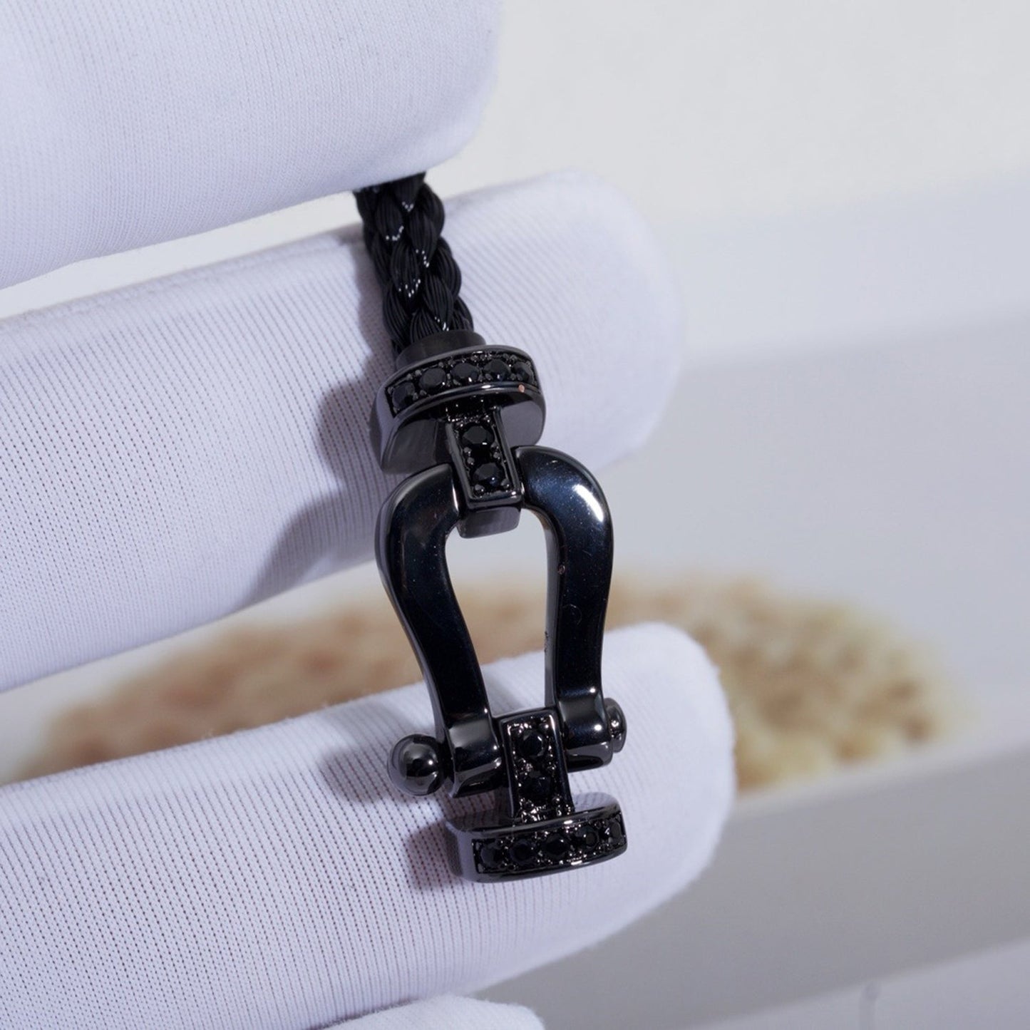 [Baslove]FORCE GROSSE REIHE HUFEISEN SCHWARZES SAMURAI-ARMBAND