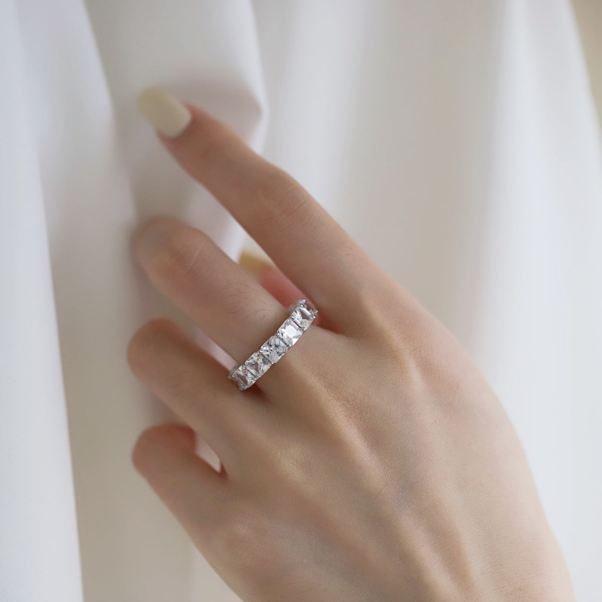 [Violet JW]Elegant Princess Cut Tennis Ring