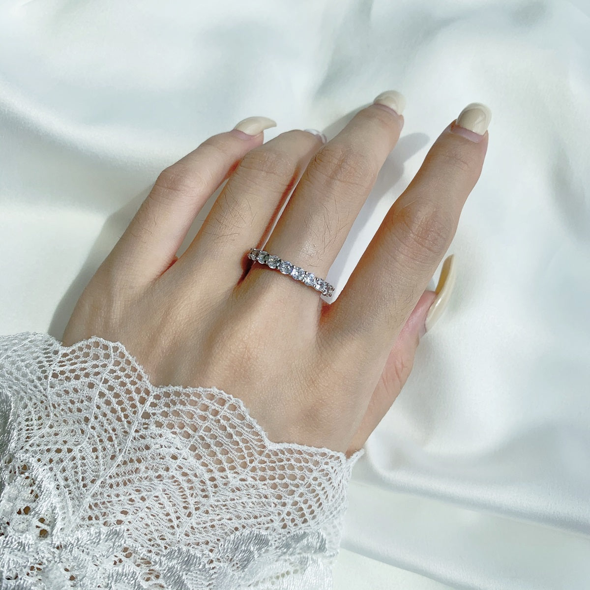 [Violet JW]Sparkling Round Cut Tennis Ring