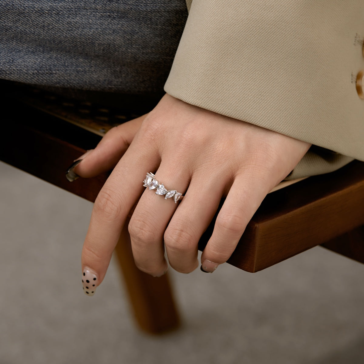 [Violet JW]Delicate Multi Cut Ring