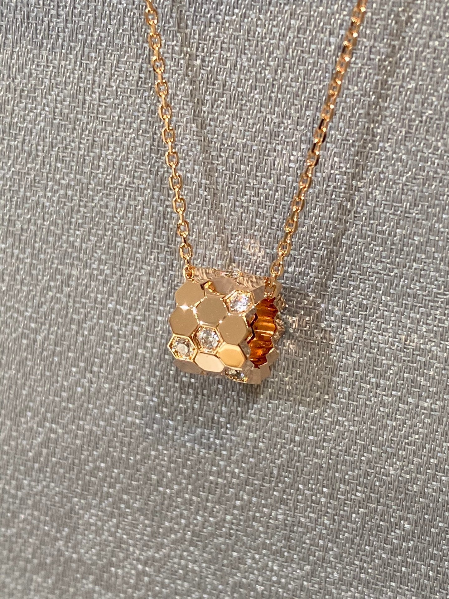 [Baslove] BIENENLIEBE DIAMANT HALSKETTE