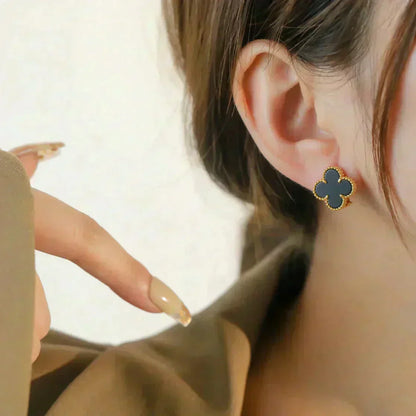 [Baslove]CLOVER MEDIUM 1 MOTIVE ONYX OHRSTECKER