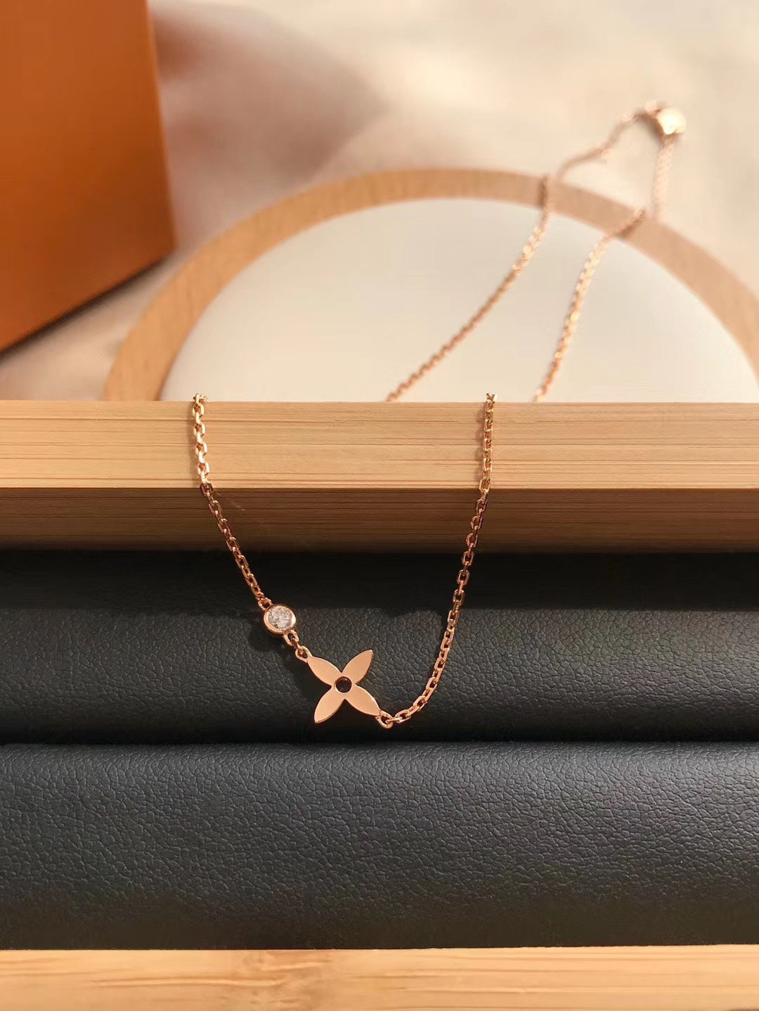 [Baslove]BLOSSOM ANHÄNGER ROSGOLD UND DIAMANT