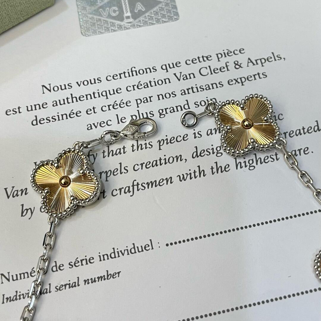 [Violet JW]CLOVER  5 MOTIFS  CHRISTMAS LIMITED EDITION BRACELET