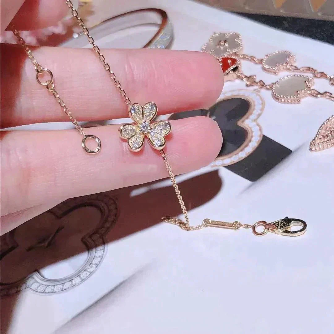 [Baslove]FRIVOLE GOLD BLUMEN DIAMANT ARMBAND