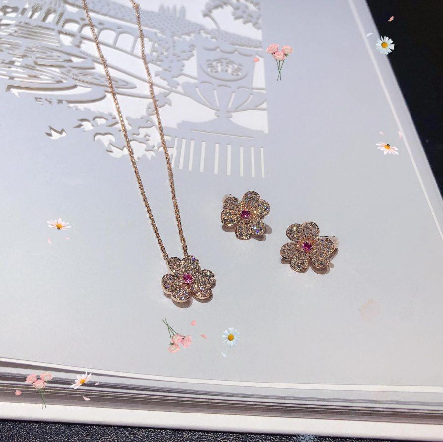 [Violet JW]FRIVOLE ROSE GOLD FLOWER DIAMOND NECKLACE