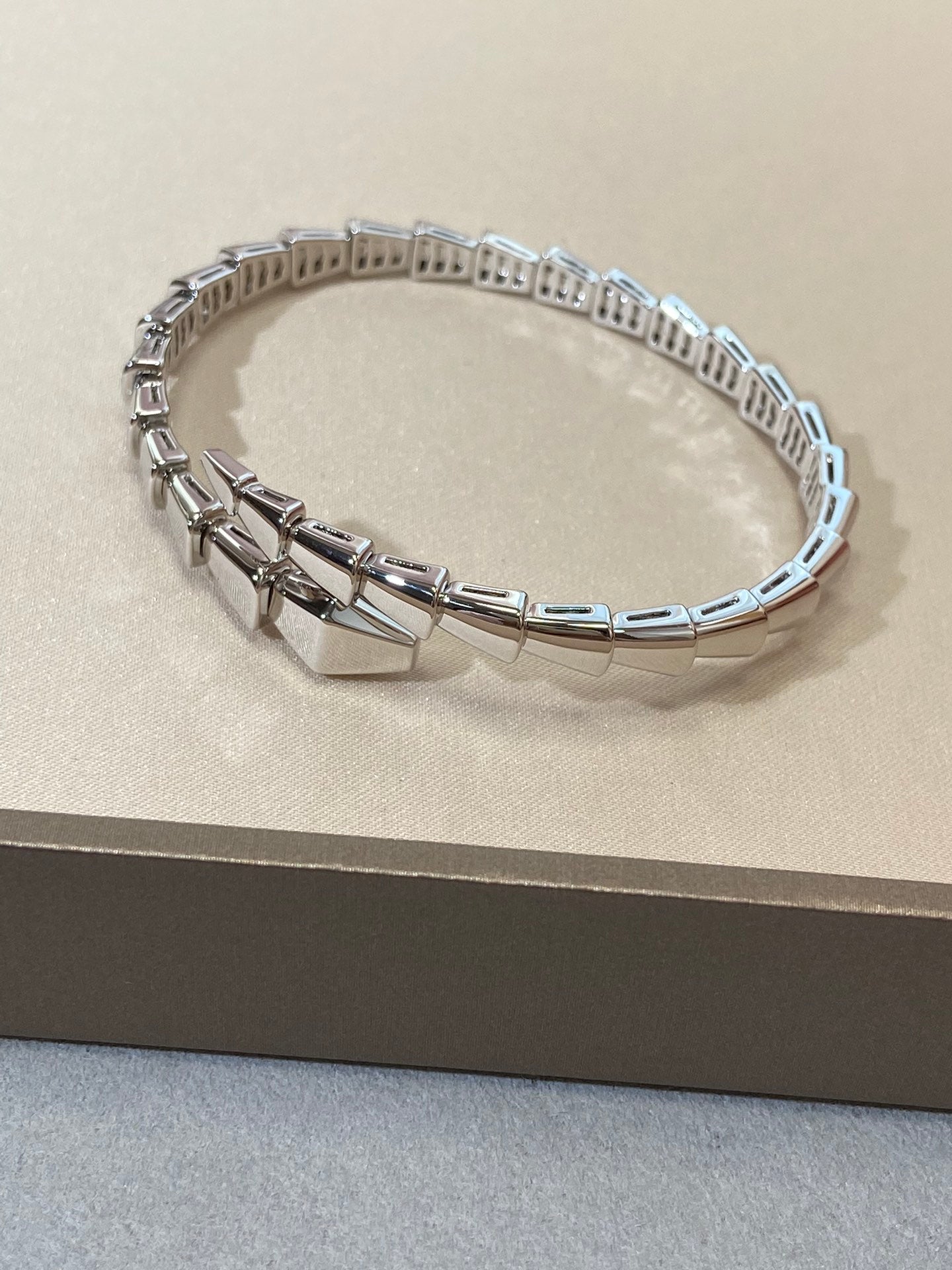 [Baslove]SERPENTI バイパー シルバーブレスレット
