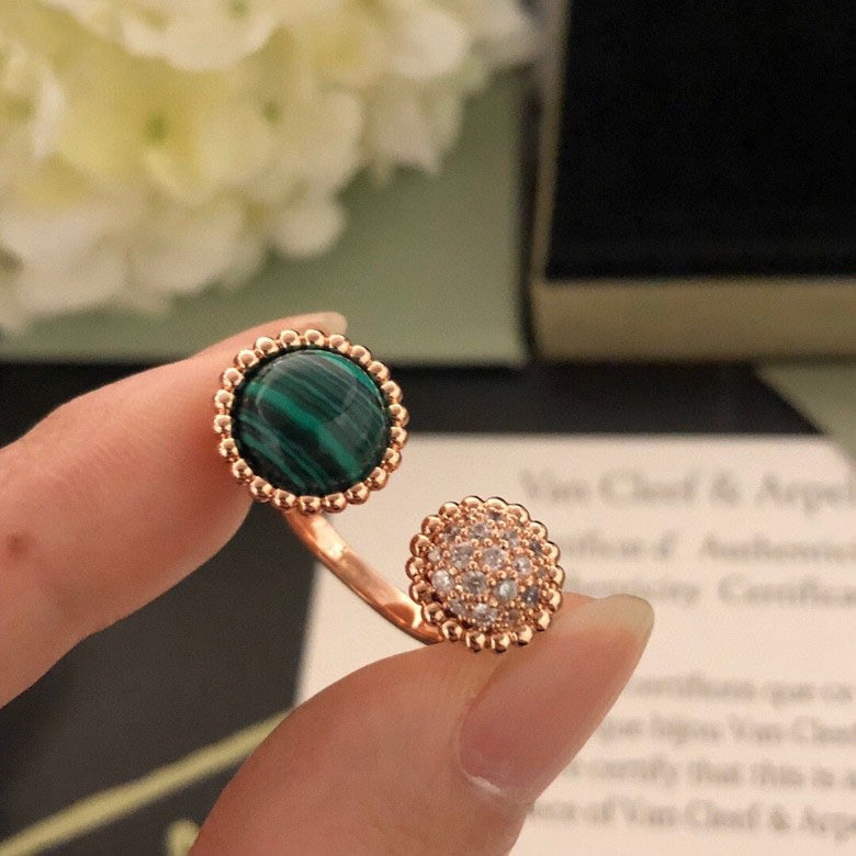 [Baslove] PERLEE COULEURS DIAMANT ROSÉGOLD ZWISCHEN DEN FINGERN RING
