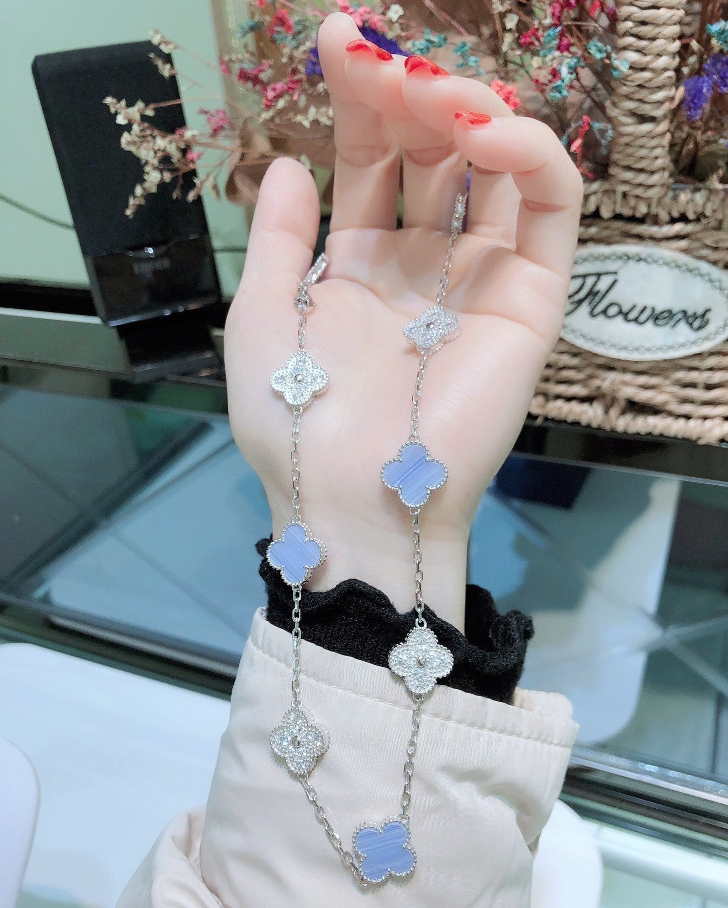 [Violet JW]CLOVER 10 MOTIFS CHALCEDONY DIAMONDS SILVER NECKLACE