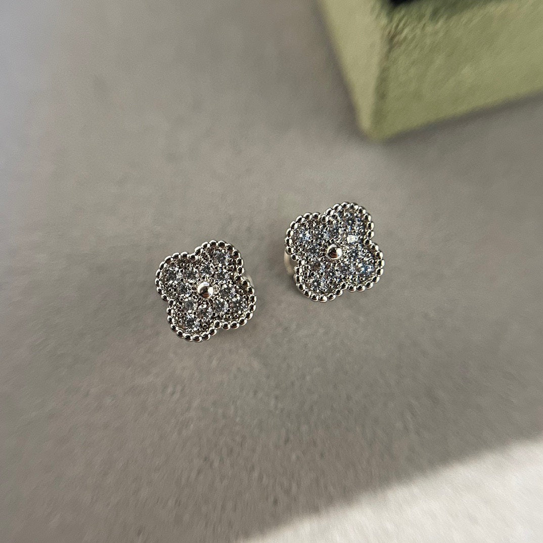 [Baslove]CLOVER MINI DIAMANT-OHRSTECKER
